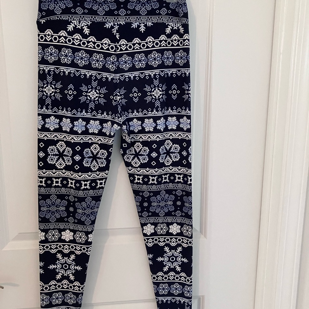 Women Dream one size fits all cute  Snowflake Patterned Leggings